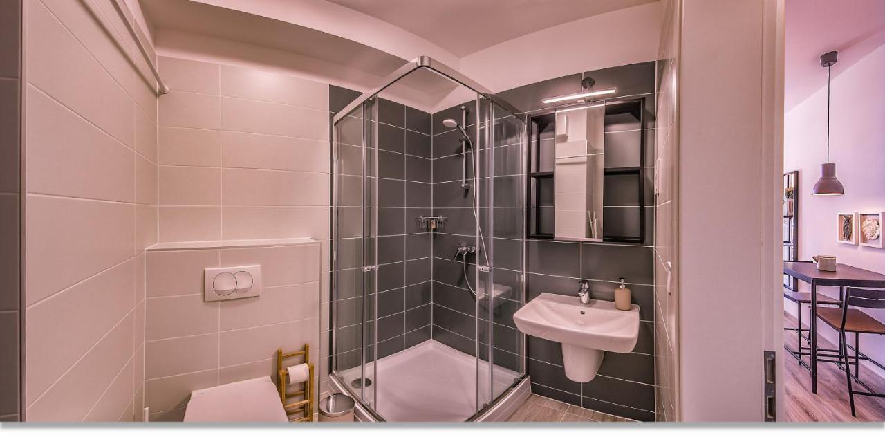 Waterfront Boutique Suite Budapest Bagian luar foto